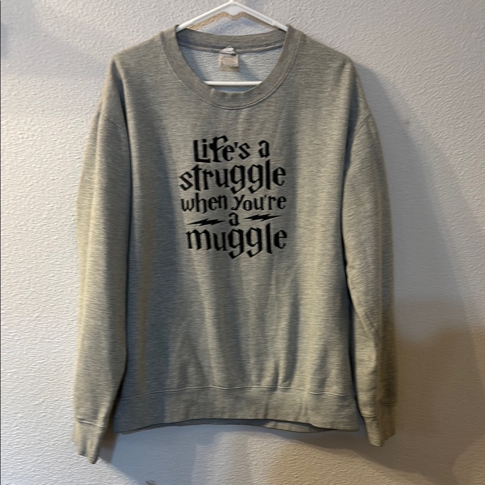 Famona Harry Potter Gray Graphic sweatshirt size XL